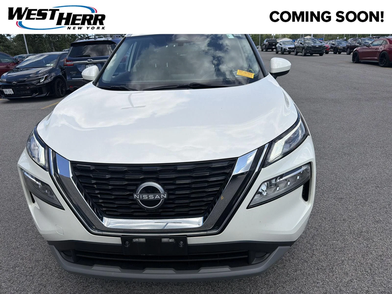 Used 2023 Pearl White Tricoat Nissan SV image 1