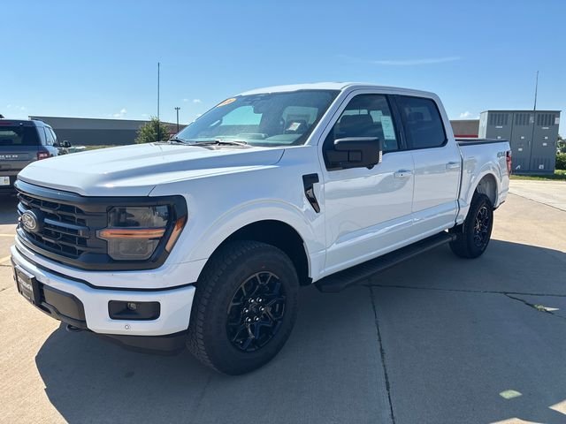 New 2026 White Ford XLT image 9