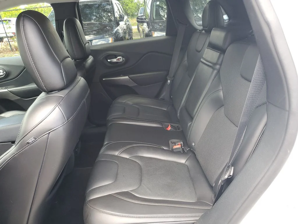 Used 2019 White Jeep Limited image 12