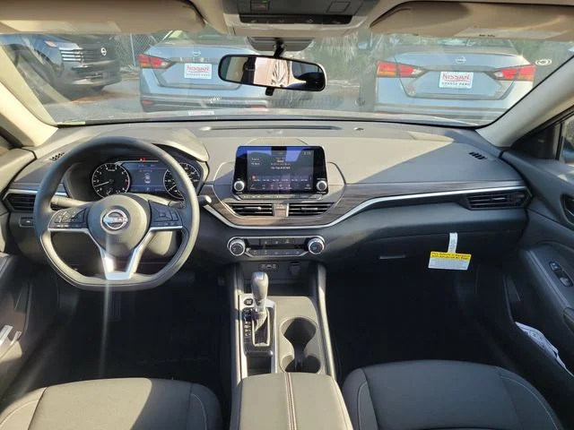 New 2026 White Nissan 2.5 SV image 8