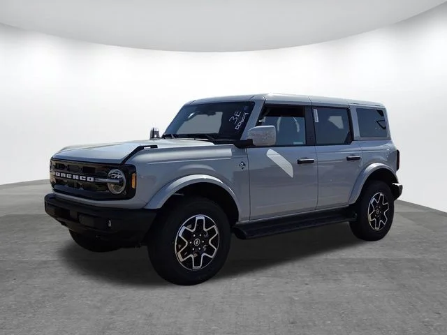 New 2026 Avalanche Gray Ford Outer Banks® image 4