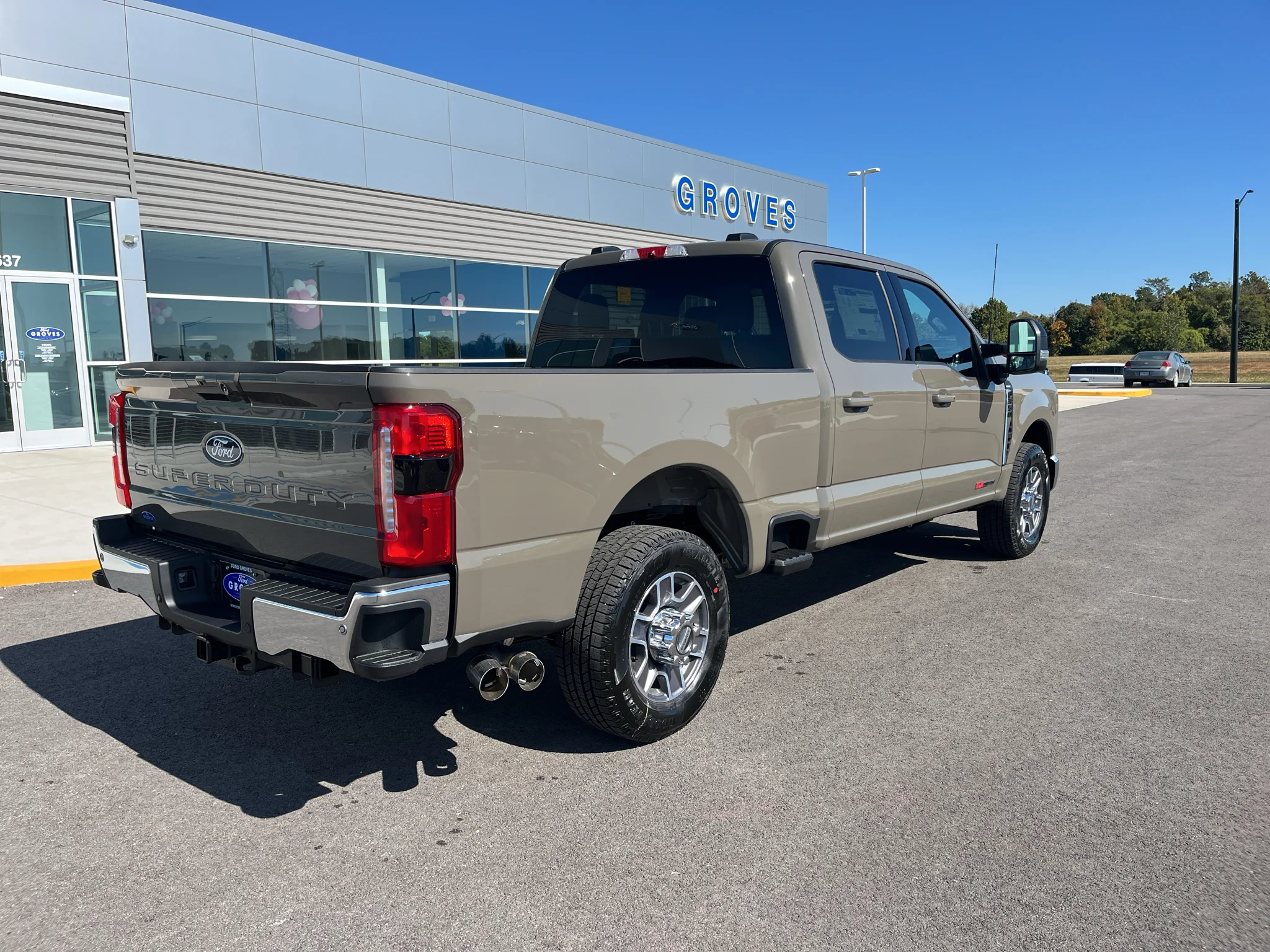 New 2027 Marsh Gray Metallic Ford F-350® Lariat® image 5