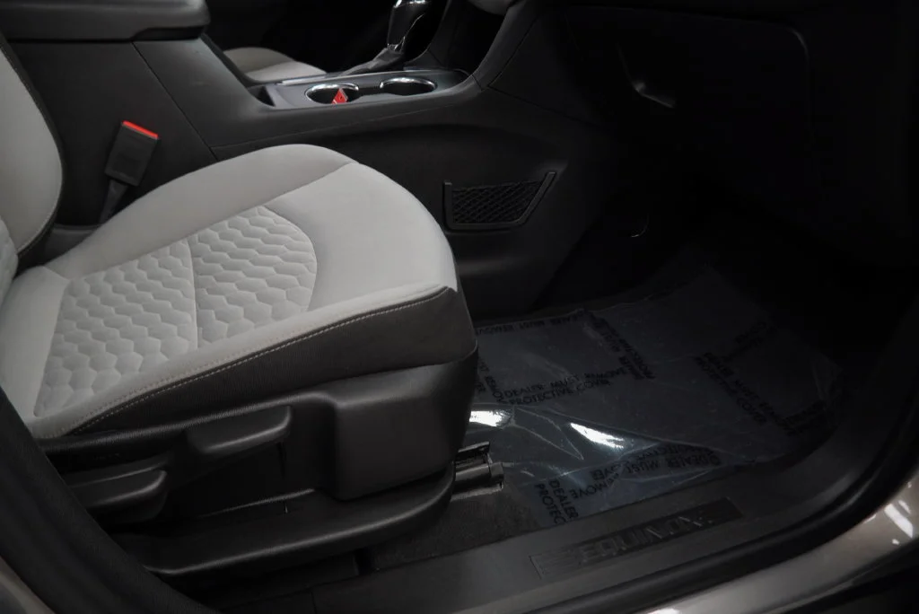 Used 2018 PEPPERDUST METALLIC Chevrolet LT image 39