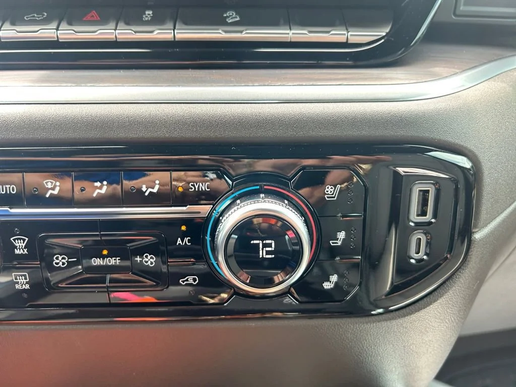 2025 GMC Sierra 2500HD SLT - Photo 26