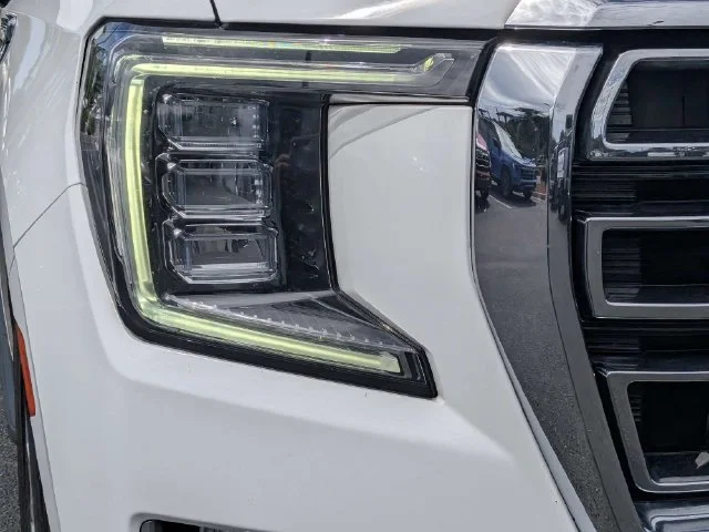 Used 2022 SUMMIT WHITE GMC SLT image 9