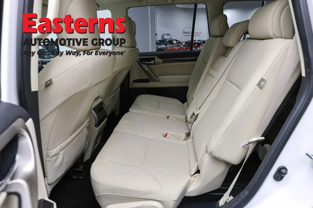 Used 2020 White Lexus 460 image 25