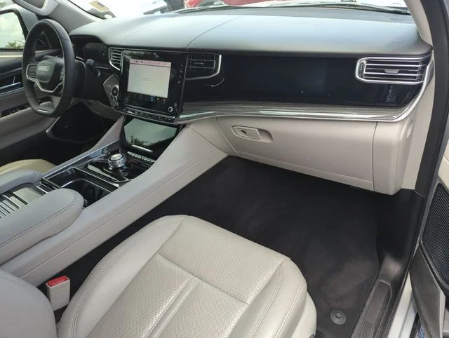 Used 2022 Silver Jeep Series II image 22