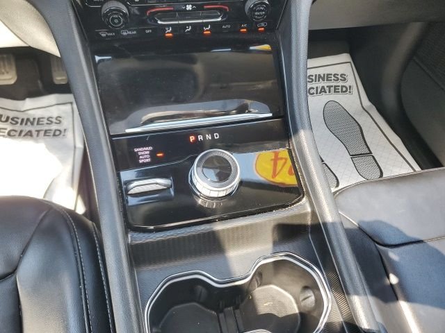 Used 2024 Silver Jeep Limited image 20