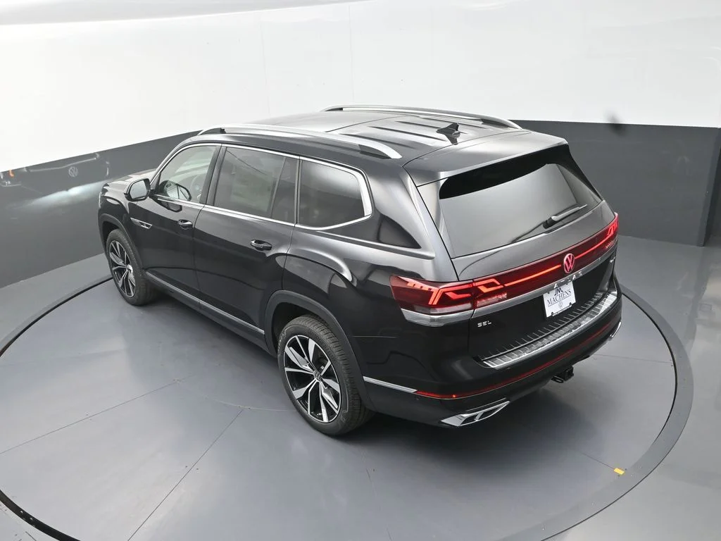 New 2026  Volkswagen 2.0T SEL Premium R-Line image 17