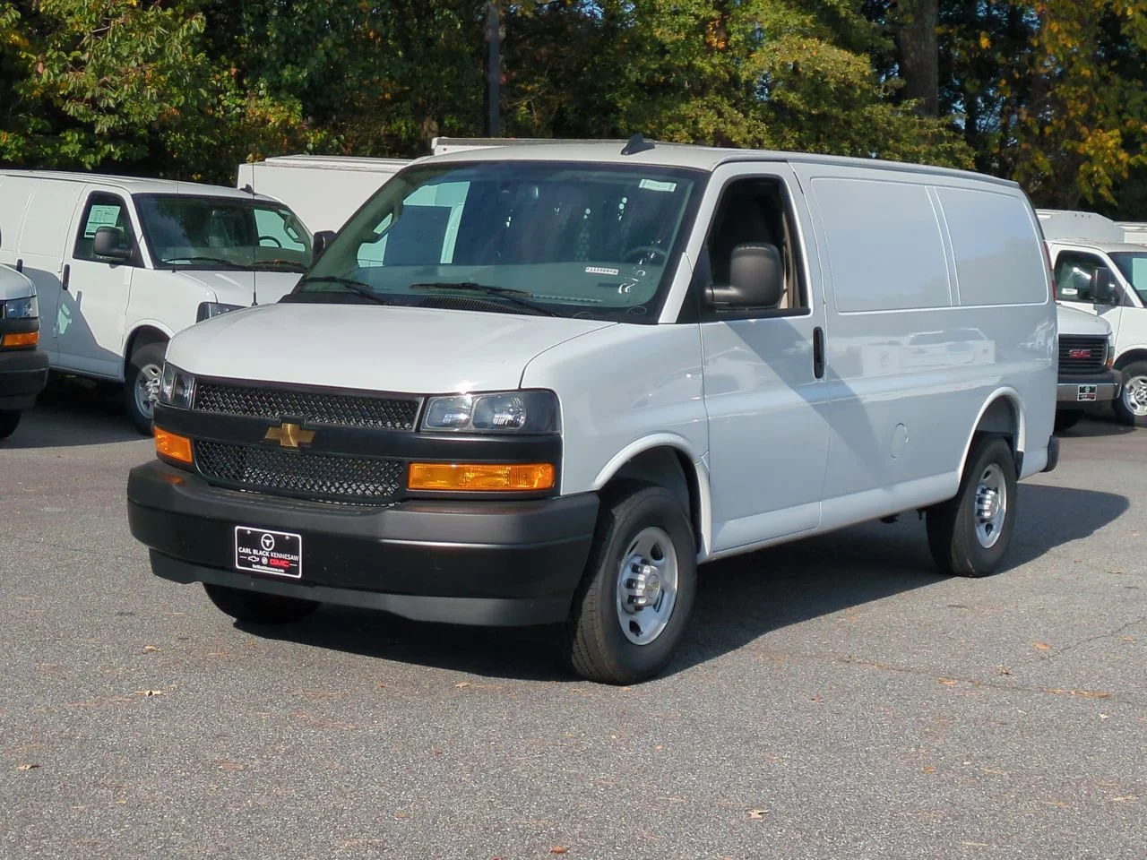 2025 Chevrolet Express 2500 Work Van HD's photo