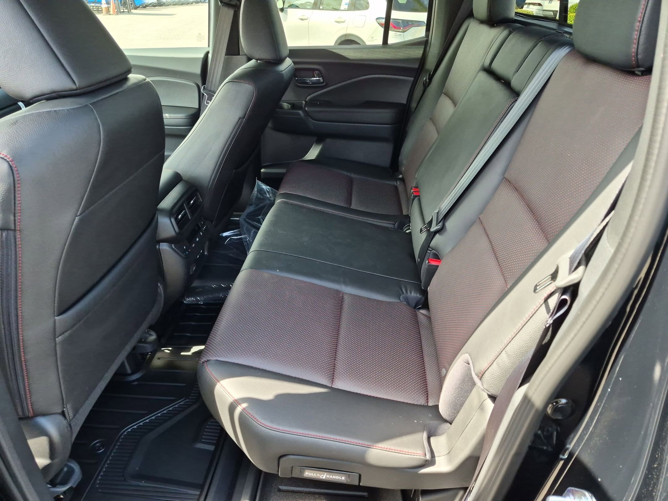 2026 Honda Ridgeline Black Edition - Photo 7