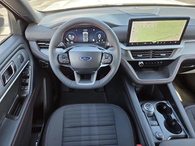 New 2026 Space White Metallic Ford ST-Line image 10
