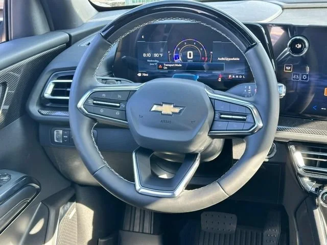 New 2026 Mosaic Black Metallic Chevrolet High Country image 9