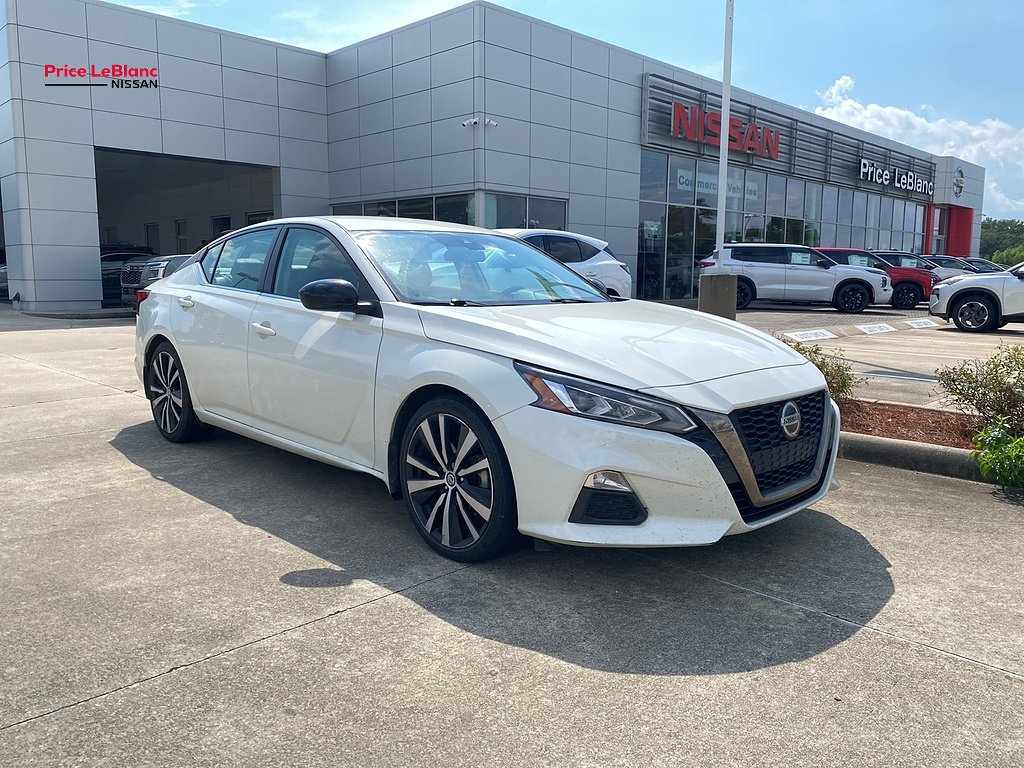 2022 Nissan Altima 2.5 SR