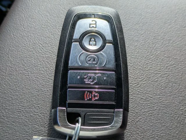 New 2026 White Ford Platinum image 29