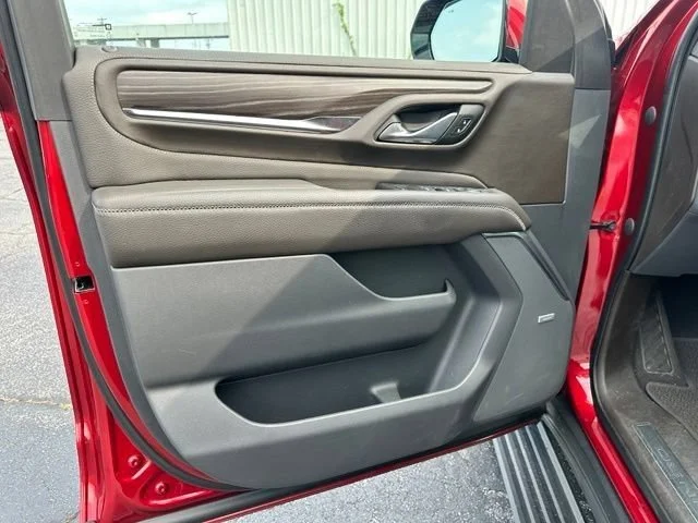 Used 2021 CAYENNE RED TINTCOAT GMC Denali image 33