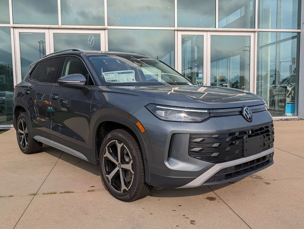 New 2026 Gray Volkswagen 2.0T SE image 2