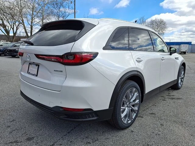 New 2026 White Mazda 3.3 Turbo Preferred image 4