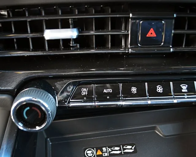 2026 Chevrolet Suburban LT - Photo 31