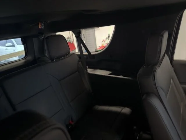 2026 GMC Yukon XL Denali - Photo 37