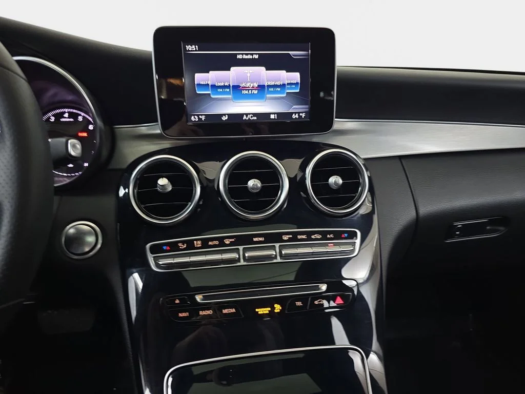 Used 2018 Polar White Mercedes-Benz C 300 image 22