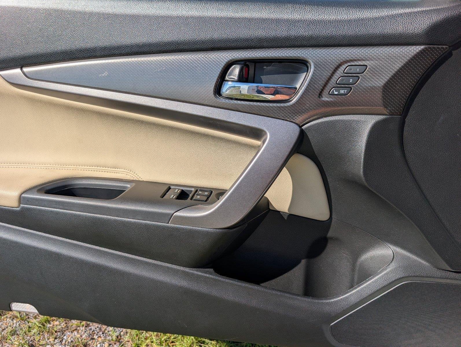 Used 2017  Honda Touring image 19