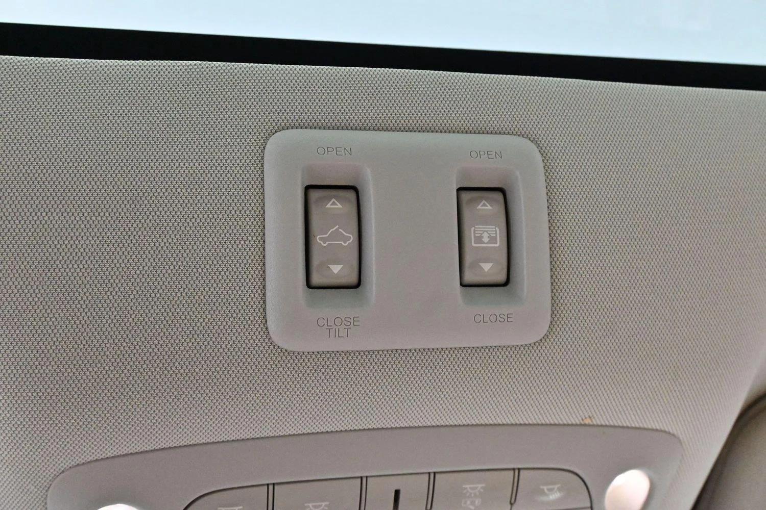 Used 2023 Scarlet Ember Tintcoat Nissan Platinum image 29