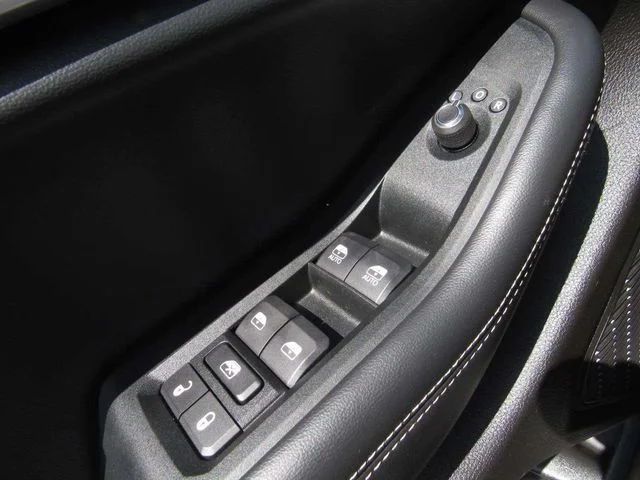 Used 2025 Bright White Clearcoat Jeep Limited image 22