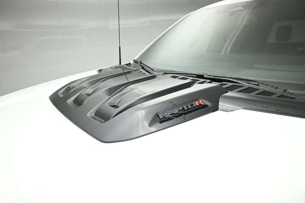 New 2026 Oxford White Ford Raptor image 28
