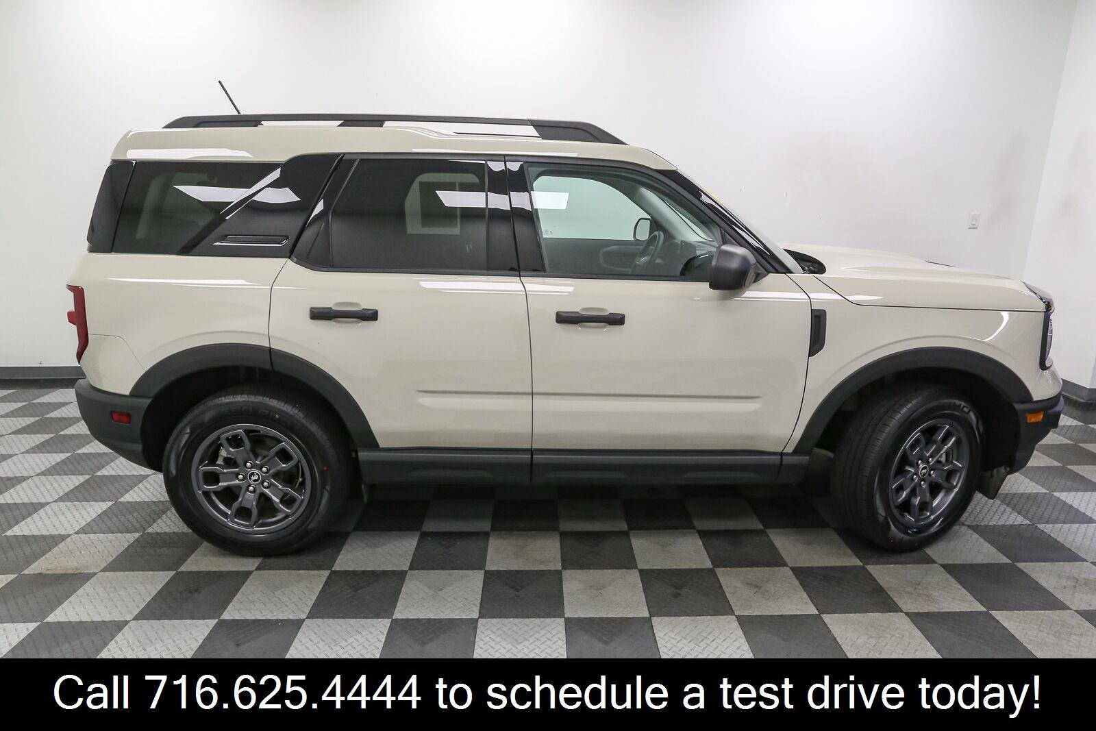 Used 2024 Desert Sand Ford Big Bend image 8