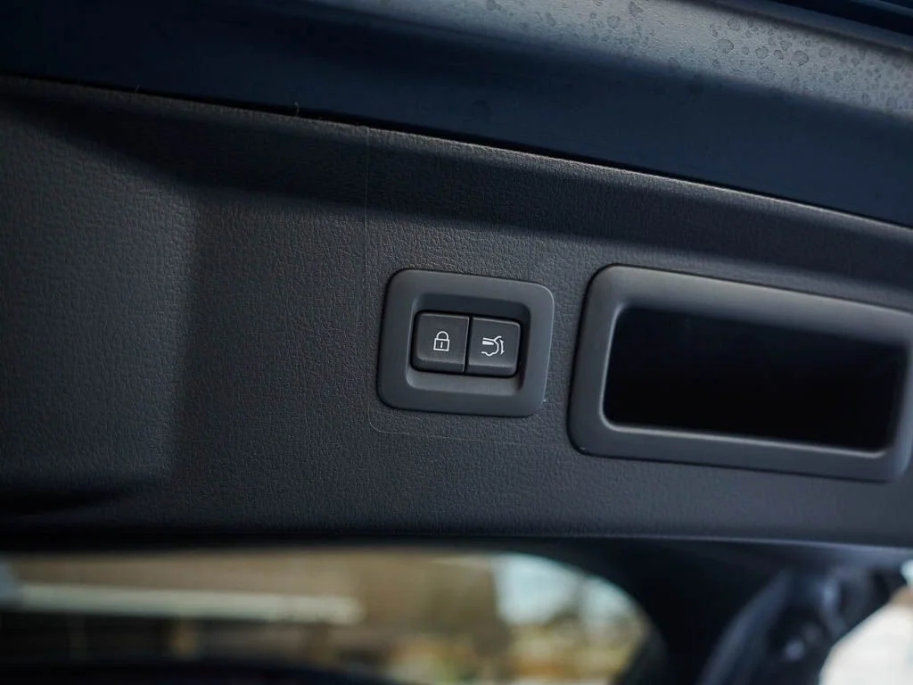 New 2026 Wind Chill Pearl Mazda 2.5 S Premium AWD image 9