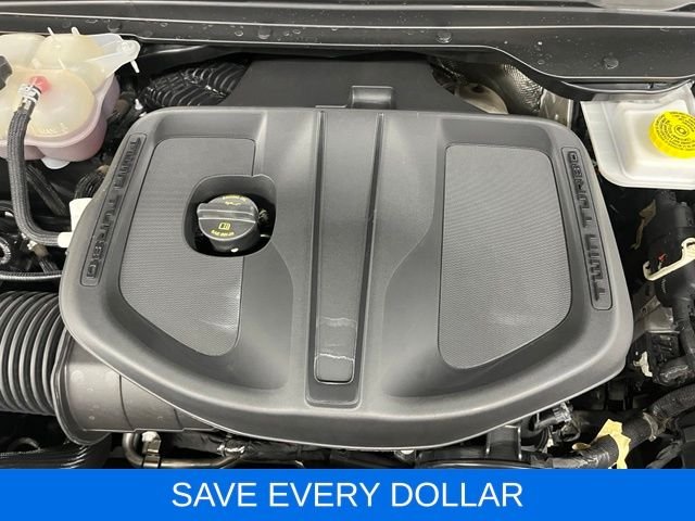 Used 2025 White Ram Laramie image 24