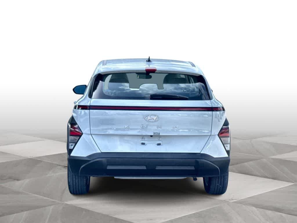 Used 2024 Atlas White Hyundai SE image 6
