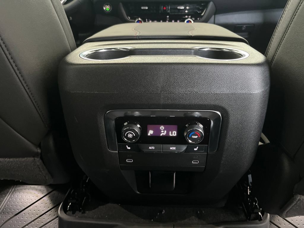 2026 Chevrolet Suburban RST - Photo 22
