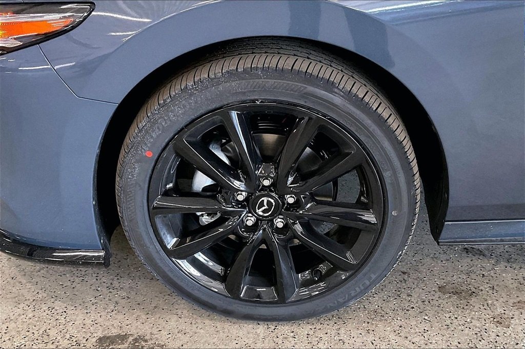 2026 MAZDA MAZDA3 - Image 11