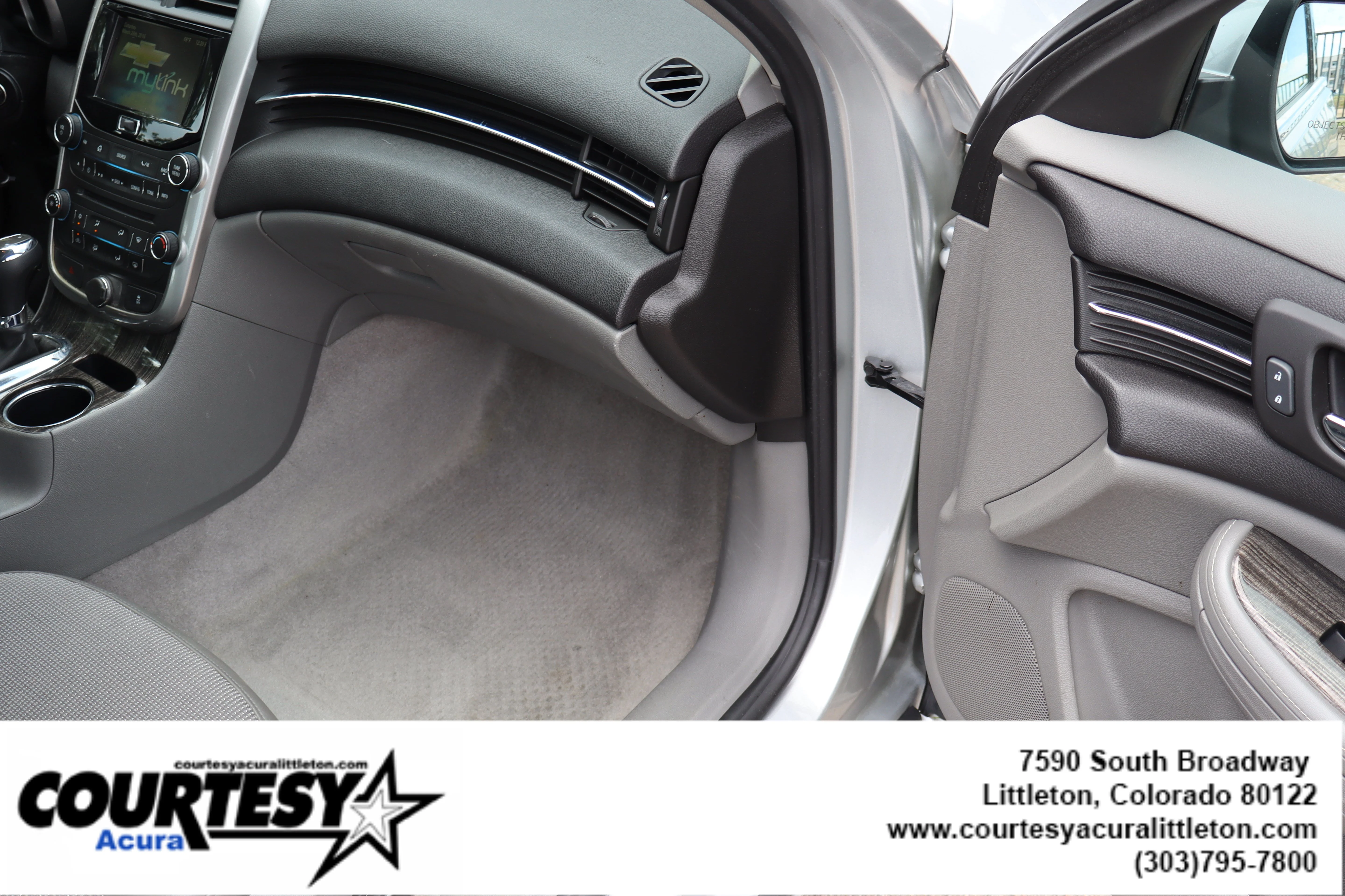 Used 2016 Silver Ice Metallic Chevrolet LT image 30