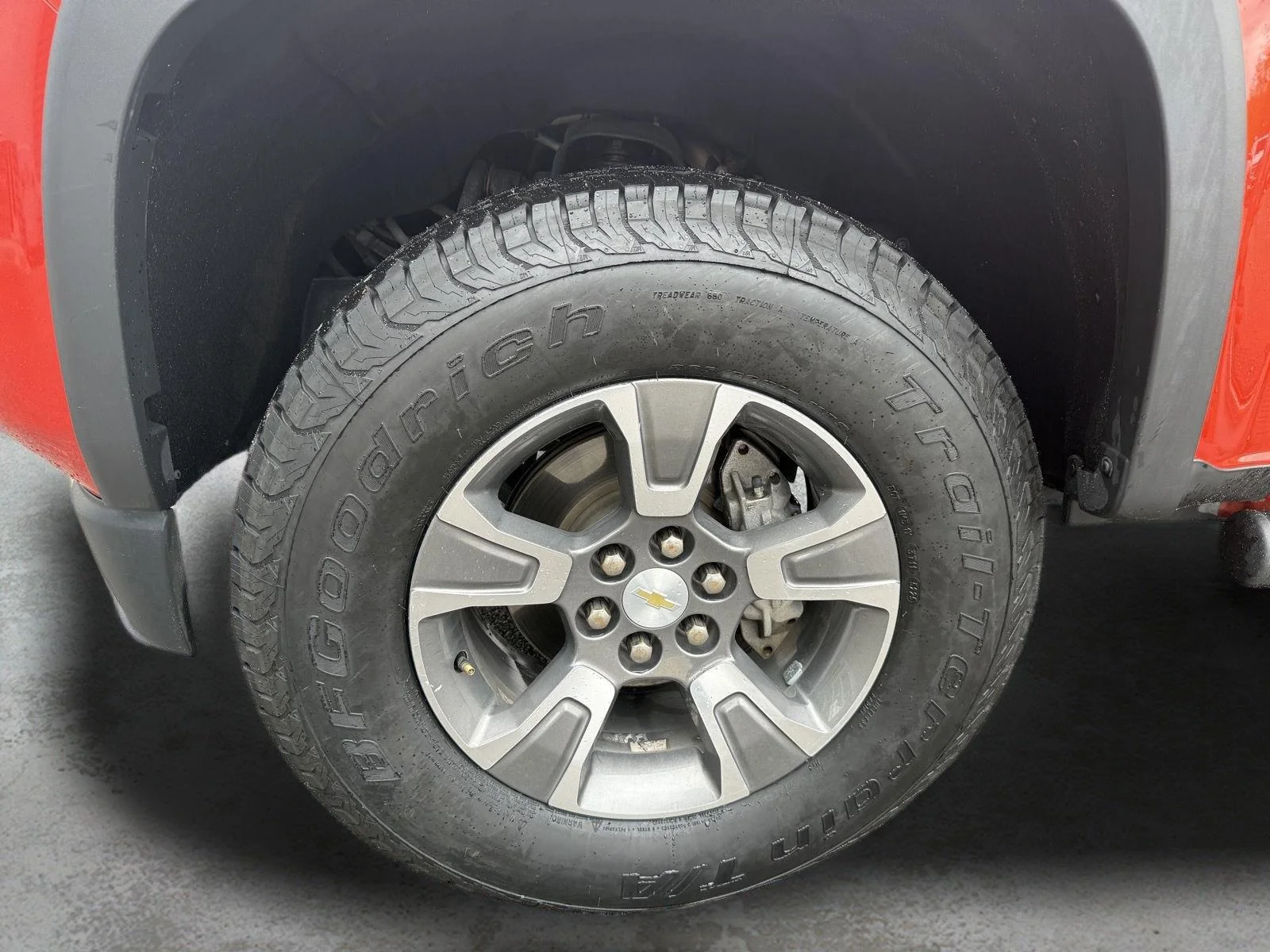 Used 2016 INFERNO ORANGE METALLIC Chevrolet 4WD Z71 image 9