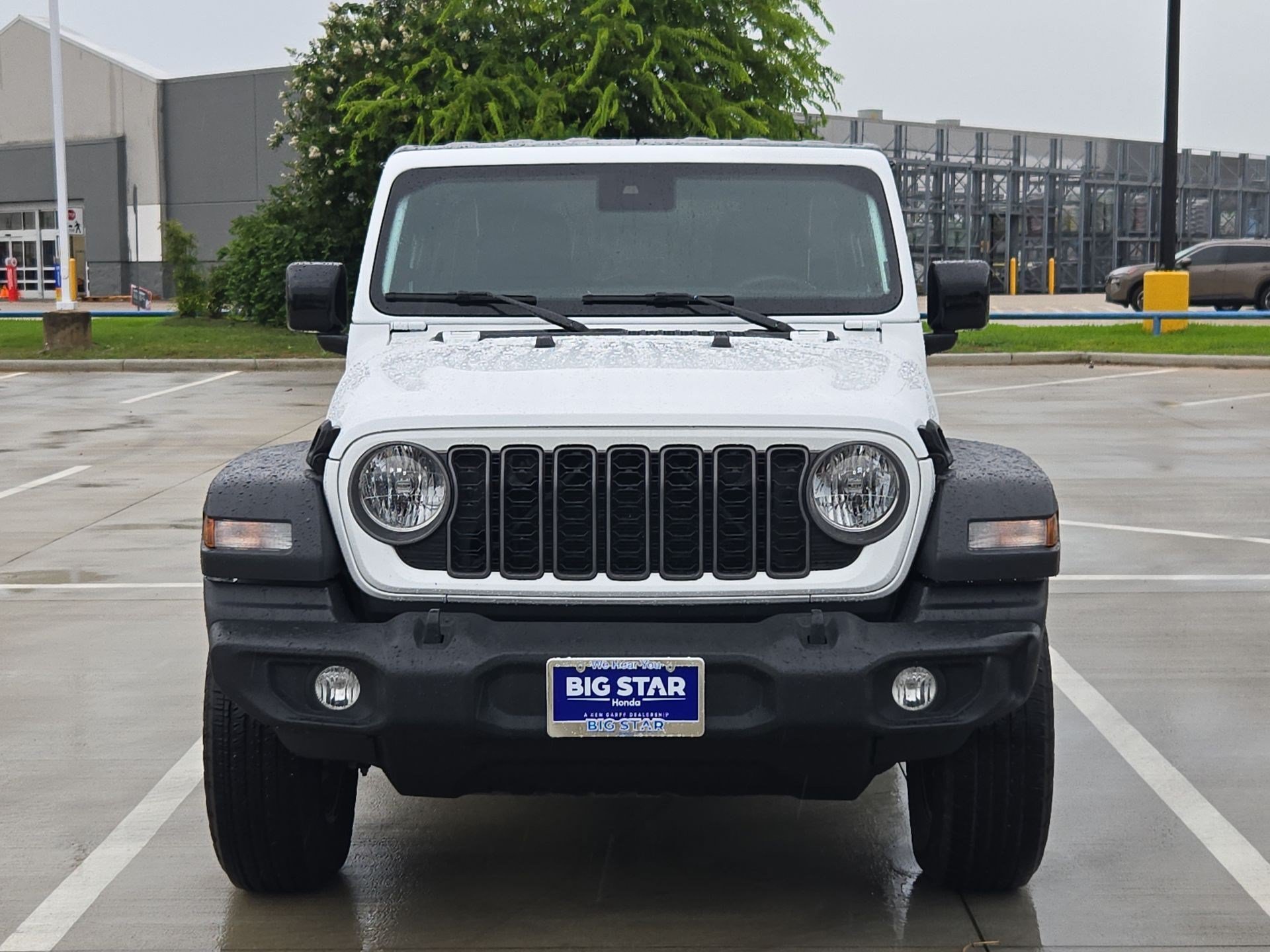 Used 2025 Bright White Clearcoat Jeep Sport S image 9