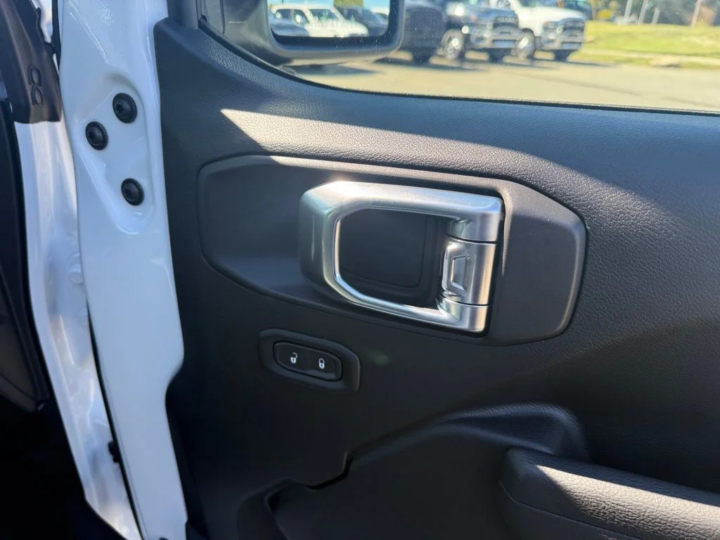 Used 2026 White Jeep Sport image 29