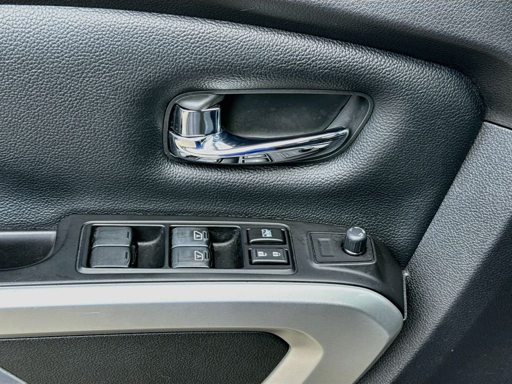 Used 2018 Brilliant Silver Nissan SV image 18