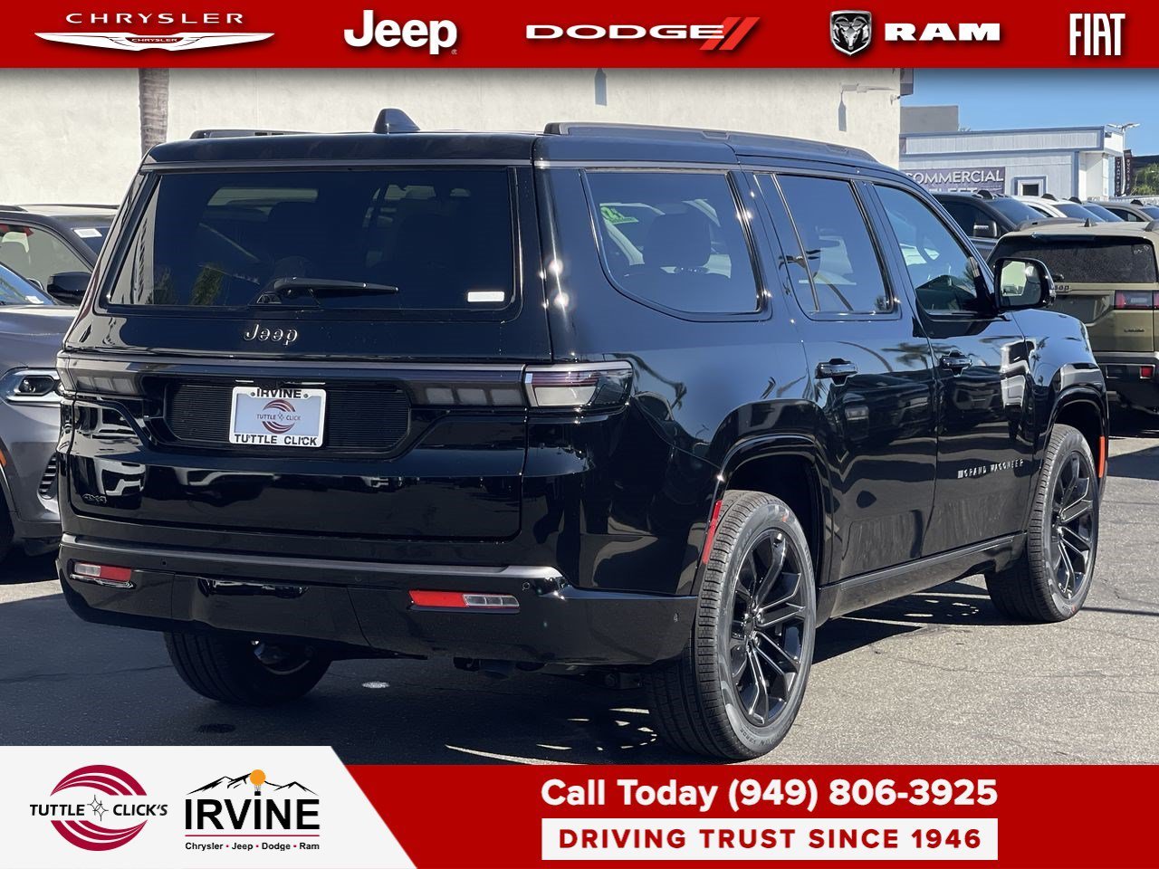 New 2026 High Gloss Black Exterior Paint Jeep Summit Reserve image 6