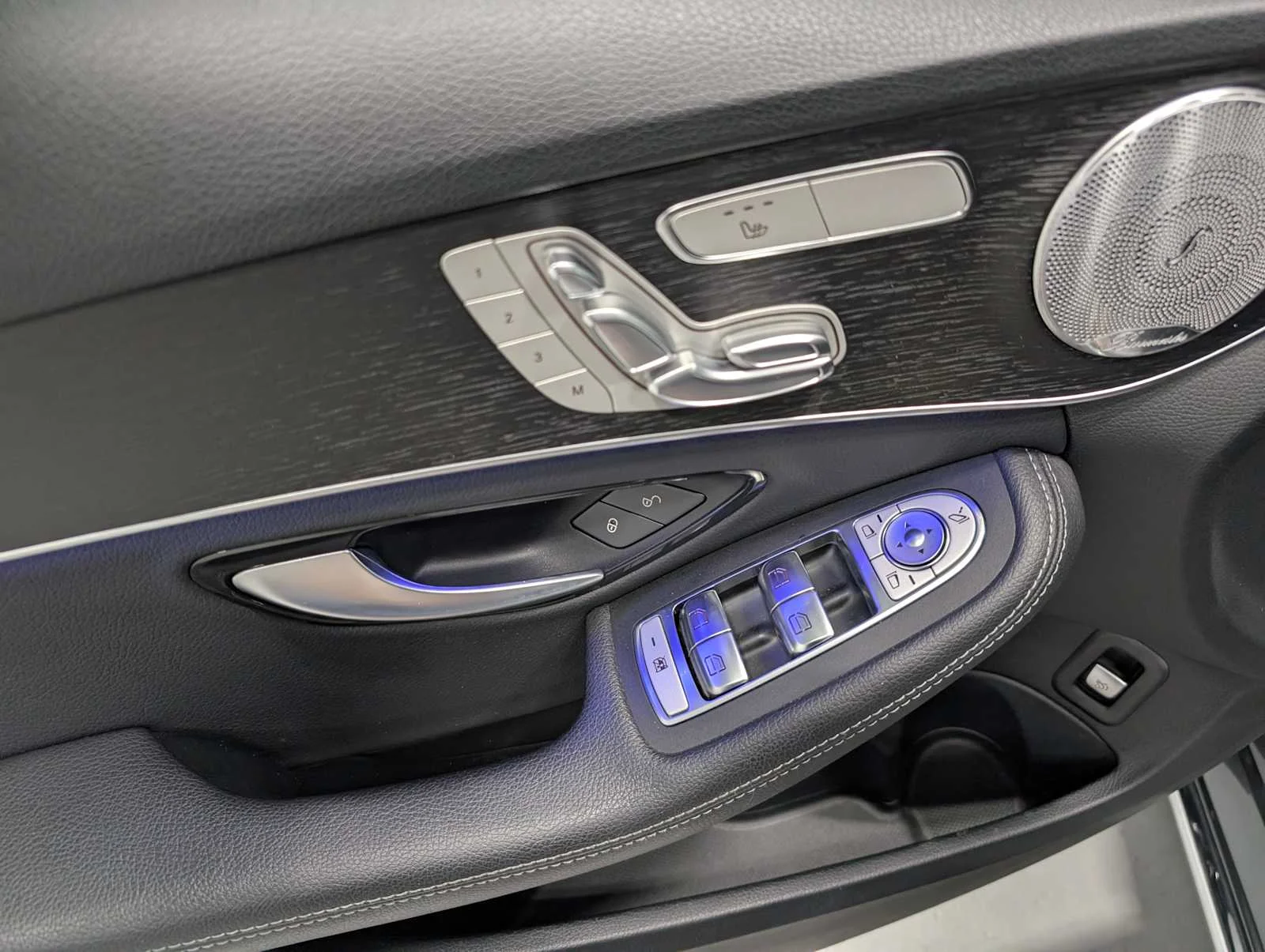 Used 2021 Selenite Grey Metallic Mercedes-Benz C 300 image 35