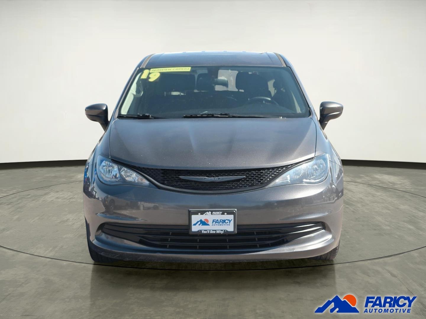 Used 2019 GRAY CHRYSLER L image 8