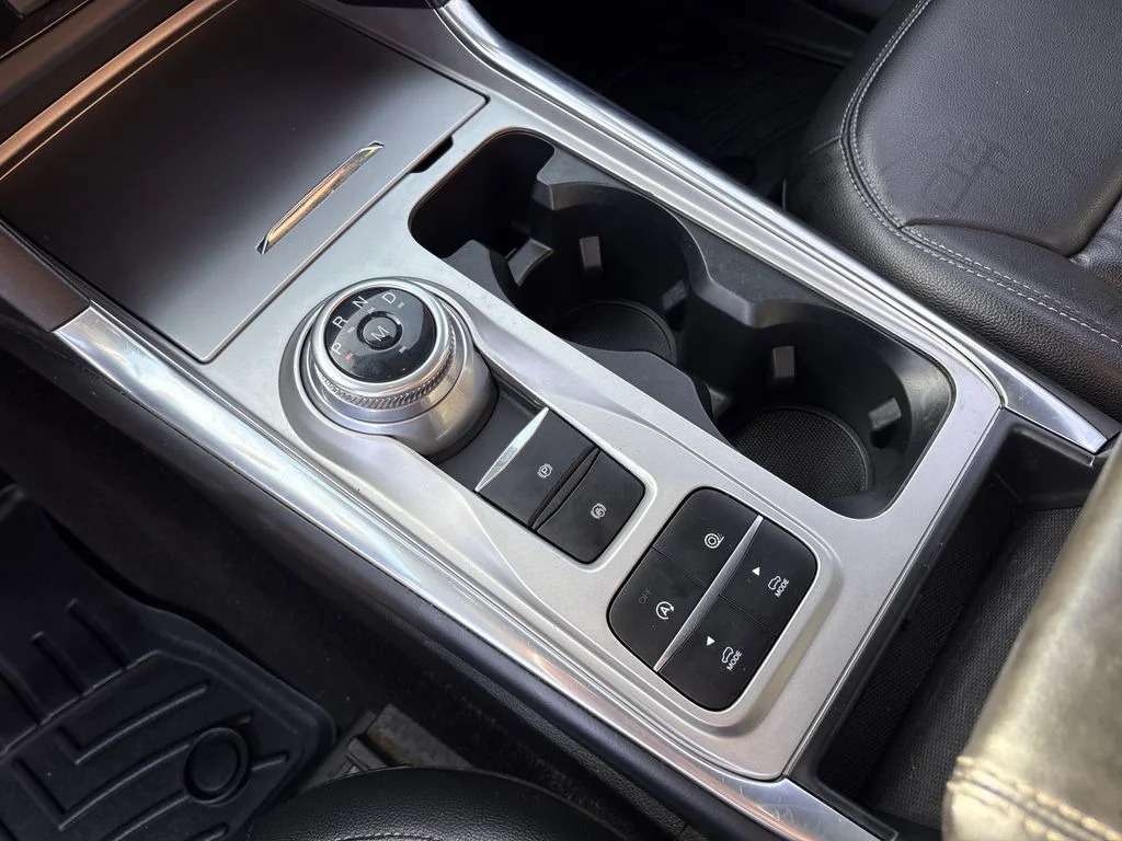 Used 2020 Red Ford XLT image 28