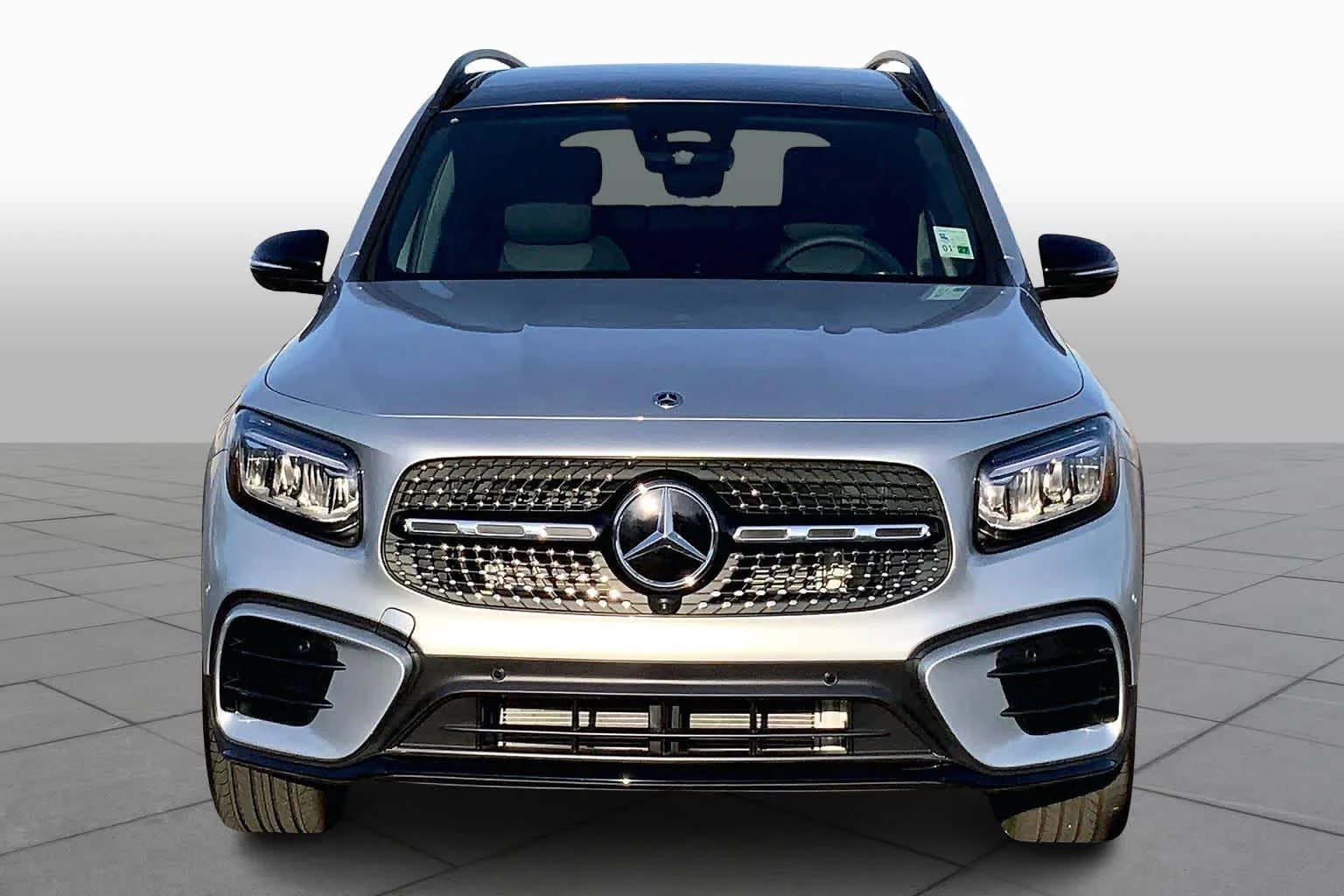 New 2026 Cirrus Silver Metallic Mercedes-Benz GLB 250 image 3