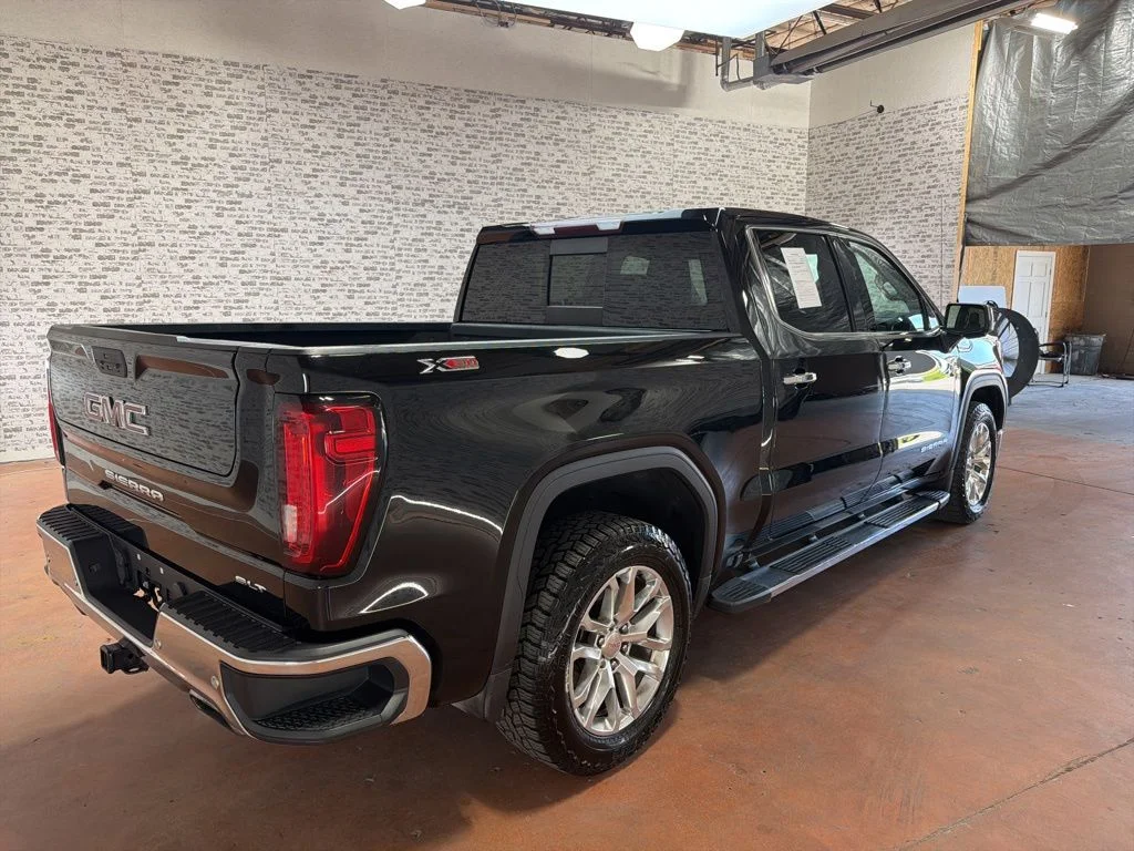 Used 2019 Black GMC SLT image 7