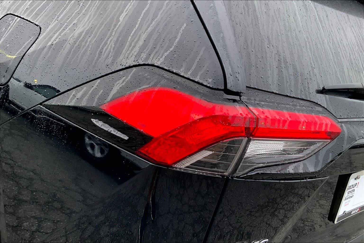 Used 2025 Midnight Black Metallic Toyota XLE image 27
