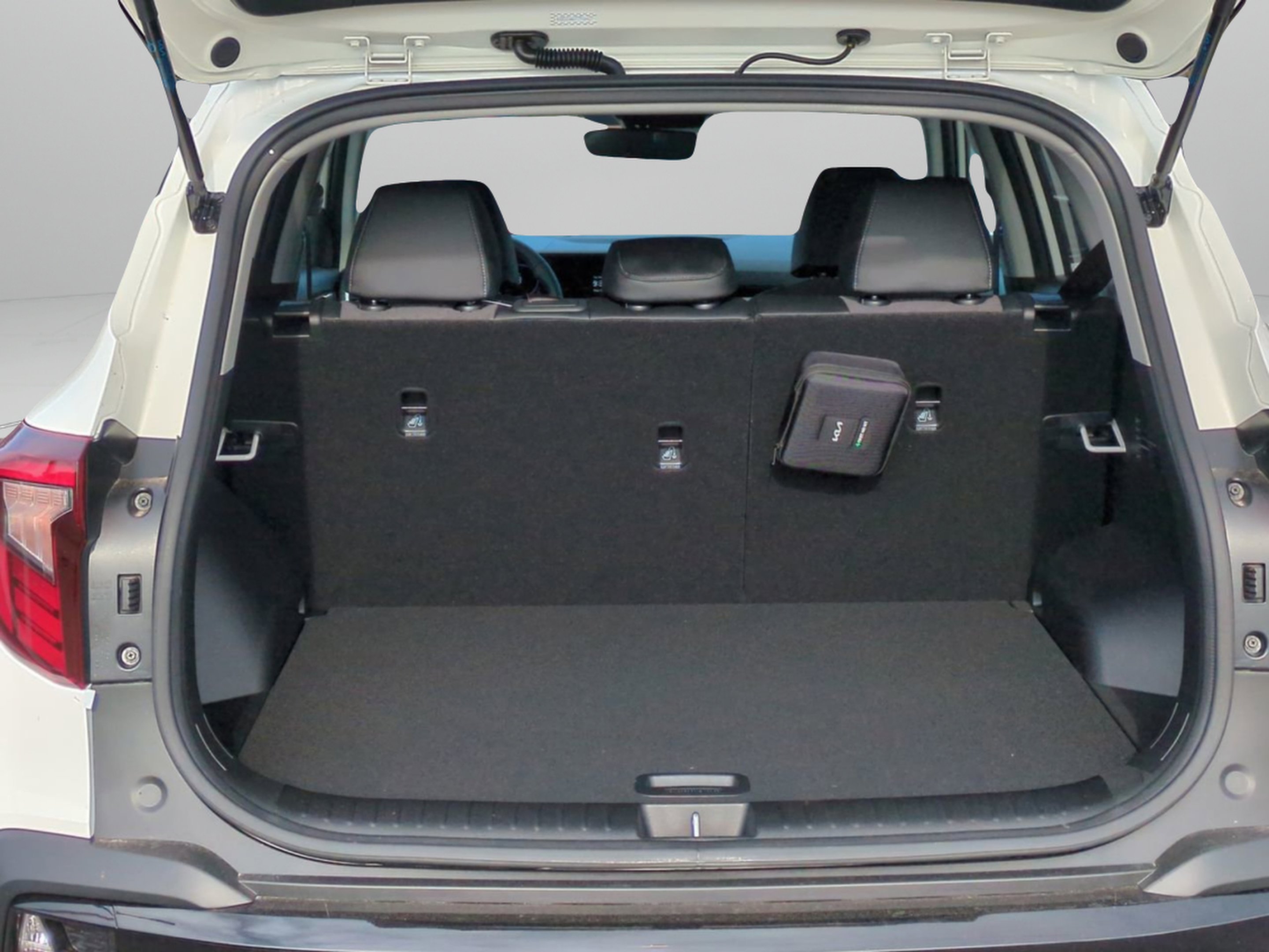 New 2026 Clear White/Black Roof Kia S image 30