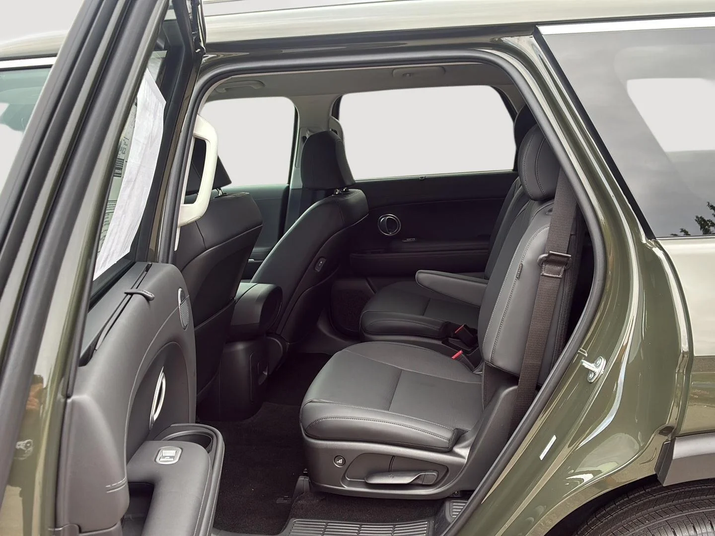 New 2027 Titan Green Pearl Hyundai SEL 7P image 28