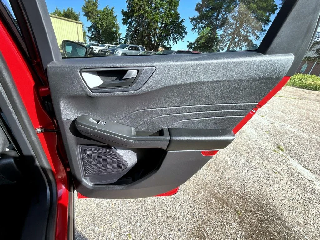 2022 Ford Escape SE - Photo 13